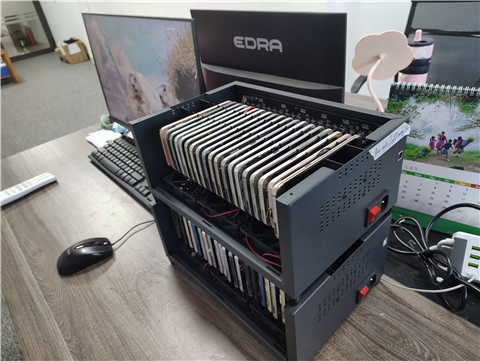 Ảnh Lắp Đặt Box Phone Farm Tại Đường Cách Mạng Tháng 8, tp Hồ Chí Minh